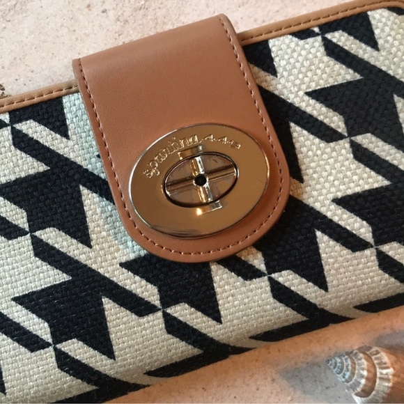 NWT Spartina 449 Stoddard Turnlock Wallet Houndstooth Black and Cream - Picture 3 of 12